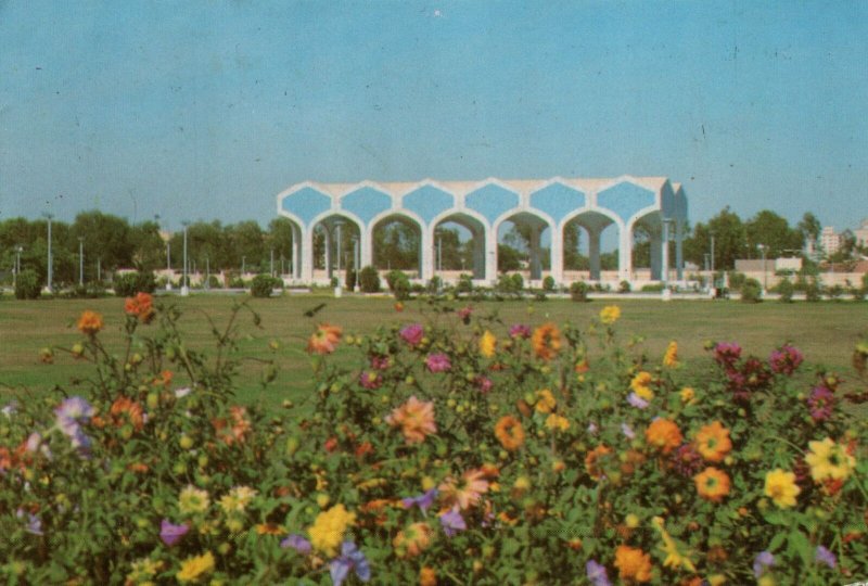 VINTAGE CONTINENTAL SIZE POSTCARD BAGH E QUAID E AZAM KARACHI PAKISTAN