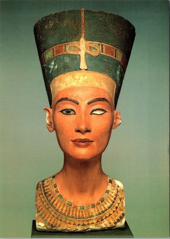 Bust of Queen Nefretti Nefertiti Amarna Egypt, Agyptic Museum BerlinPostcard 