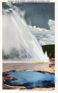 YELLOWSTONE NATIONAL PARK.  Haynes Linen Series. 40000.