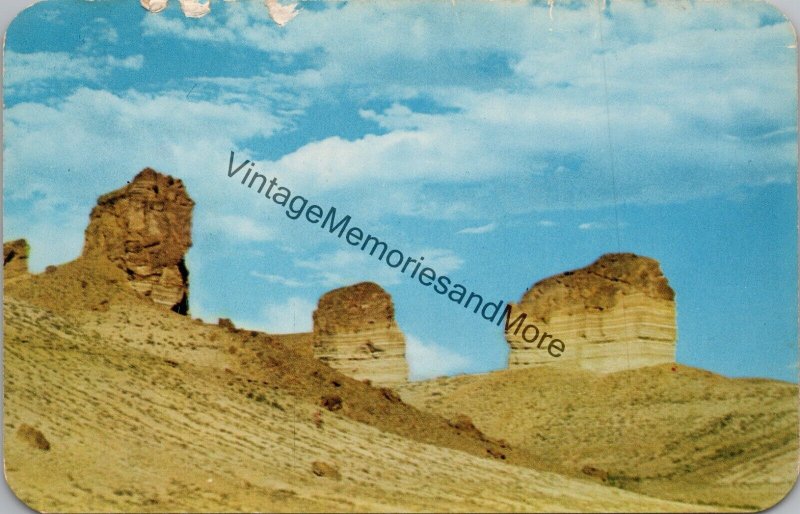 Buttes at Green River Wyoming Postcard PC272