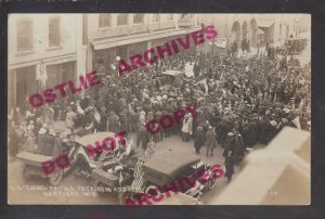 Hartford WISCONSIN RPPC c1918 WW1 PATRIOTIC SPEECH Crowd MAIN STREET Rally WI KB