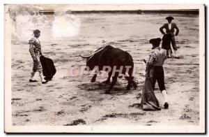 Old Postcard bulls courses Bullfight Toro The bull s & # 39effondre after the...