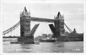 BR58140 tower bridge ship bateaux   london   uk