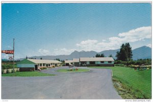 Exterior,  Rainbow Motel,  Chilliwack, B.C., Canada,  40-60s