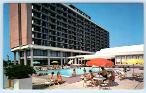 JACKSONVILLE, Florida FL ~ Roadside JACKSONVILLE HILTON Pool 1960s-70s Postcard