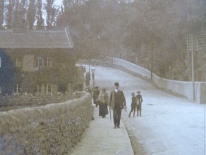 Bradford - Apperley Bridge BRADFORD Apperley Lane c1911 RP Postcard