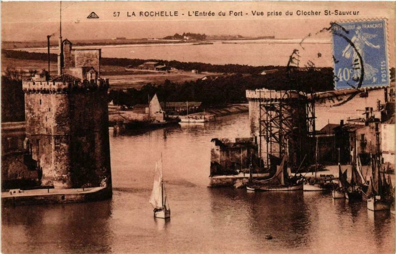 CPA AK La Rochelle L'Entrée du Fort, Vue prise du Clocher SHIPS (754778)
