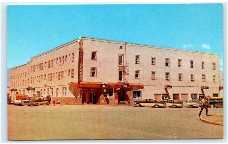 WHITEHORSE, Yukon, Canada ~ Roadside WHITEHORSE INN c1950s Cars Postcard