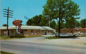 Ooton Motel Effingham IL Postcard PC262