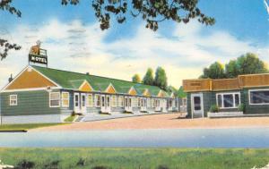 Deer Lodge Montana Motel Street View Vintage Postcard K99156