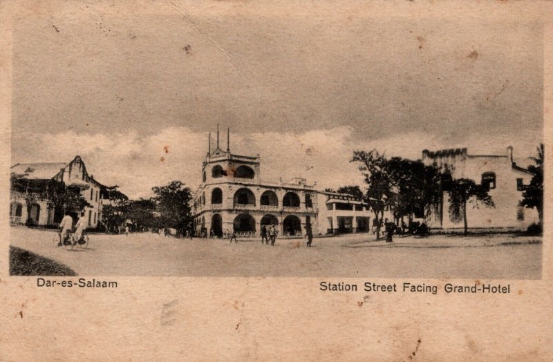 Tanzania Dar-Es-Salaam Station Street Facing Grand Hotel Vintage Postcard 08.97 