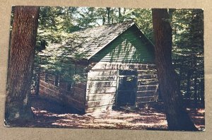 UNUSED POSTCARD - OLD LOG CHAPEL, TURKEY RUN STATE PARK, MARSHALL, INDIANA