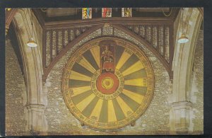Hampshire Postcard - King Arthur's Round Table, Winchester   T6114