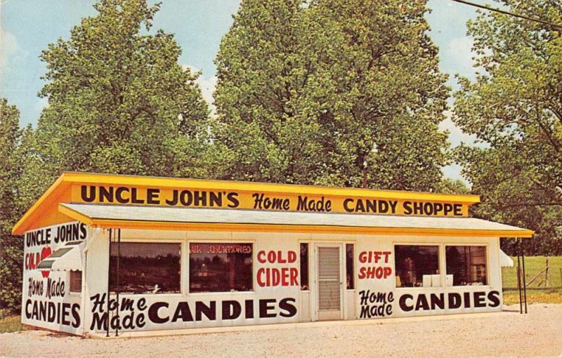 Mitchell Indiana outside Uncle John's Candy Shoppe vintage pc ZE686289