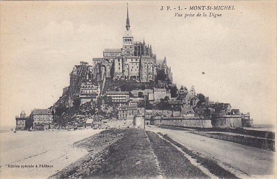 Mont-St-Michel Vue prise de la Digue