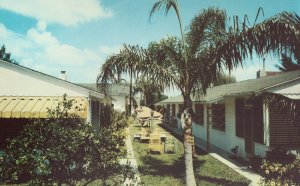 Rankin Apt. Motel - Treasure Island - Florida Vintage Postcard