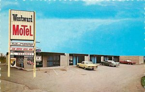 Canada, Manitoba, Winnipeg, Westward Motel, 60s Cars, Dexter Color No 8633C