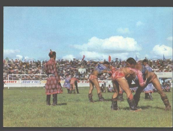 098257 WRESTLING MONGOLIA wrestlers Old photo PC