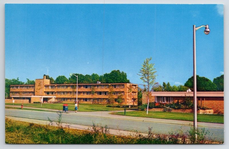 Carbondale IL R/W/B US Mail Dropbox~Thompson Point Dormitories 1957 