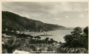 RPPC Postcard 585. Steamer in Day's Bay, Wellington New Zealand Unposted