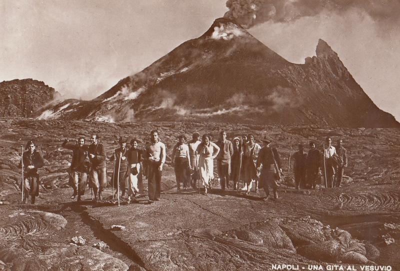 Napoli Una Gita Al Vesuvio Volcano Real Photo Antique Postcard