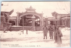 c1910s Soissons, France Bombardes Maisons Gateway Snow Soldiers WWI Army A339