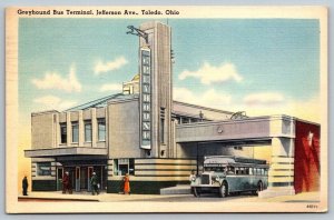 Vintage Ohio Postcard - Greyhound Bus  Jefferson Ave.  Toledo  1939