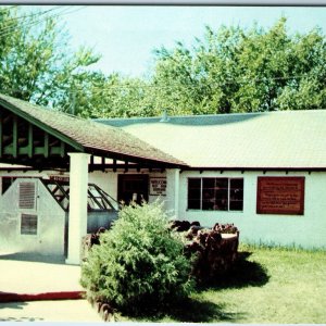 1955 Greensburg, KS Big Well Curio Shop Chamber Commerce Tourist Store PC A239