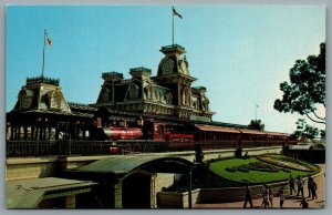 Postcard Walt Disney World FL c1970s Steam Railroad Magic Kingdom 01110204