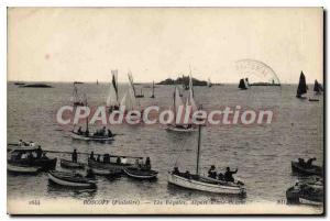 Old Postcard Roscoff Finistere regates the departure of a Race