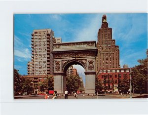 Postcard Washington Arch In Washington Square Park, New York City, New York