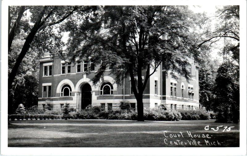 RPPC   CENTERVILLE, MI Michigan     COURT   HOUSE    c1940s     Postcard