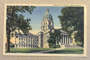 LINEN POSTCARD UNUSED - STATE CAPITOL, TOPEKA, KANSAS