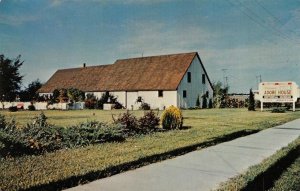 HILLSBORO, KS Kansas  PIONEER ADOBE HOUSE & MUSEUM  Marion Co  c1950's Postcard