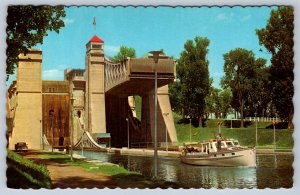 Hydraulic Lift Lock, Peterborough Ontario, Vintage Chrome Postcard #1