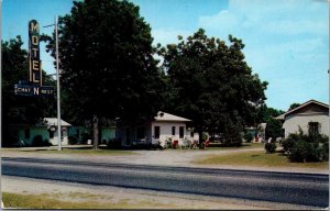 Chat-N-Rest Motel Turbeville SC c1957 Vintage Postcard Q75