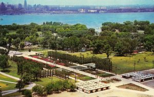 TORONTO, Canada  CENTRE ISLAND PARK & CITY SKYLINE  Bird's Eye View   Postcard