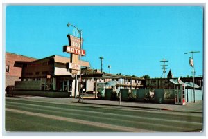 c1950 Imperial 400 Motel & Restaurant Building Roadside Bozeman Montana Postcard