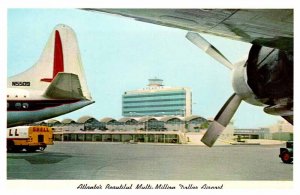 Postcard AIRPORT SCENE Atlanta Georgia GA AQ1083