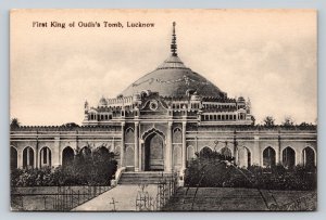 First King of Oudh's Tomb Lucknow India Vintage Postcard 0479