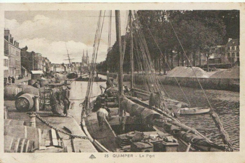 France Postcard - Quimper - Le Port - Ref TZ4706