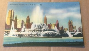 VINTAGE UNUSED PENNY POSTCARD BUCKINGHAM FOUNTAIN GRANT PARK CHICAGO ILL.