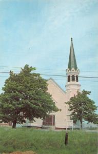 ANNAPOLIS ROYAL NOVA SCOTIA CA~UNITED BAPTIST CHURCH POSTCARD 1960s