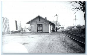 c1960 Bloomfield Iowa Exterior Railroad Train Depot Station RPPC Photo Postcard