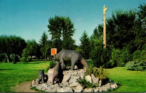 Canada Kelowna Civic Park Bear Statue