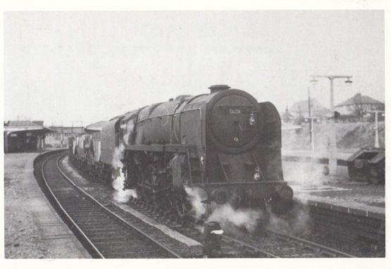 Royal Scot 46160 Train at Stockport Station Down Comet in 1960 Railway Postcard