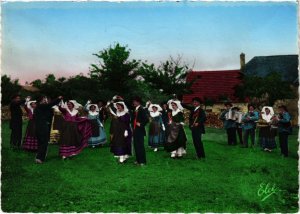 CPM Brive-la-Gaillarde - Bourree Limousine - Folklore (1060356)