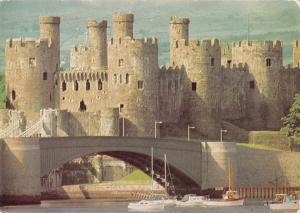 BR83127 conwy castle caernarvonshire river view ship bateaux   wales