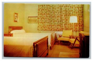 Vintage 1950's Postcard Mid Century Cool Furniture Park Motel McRae Georgia