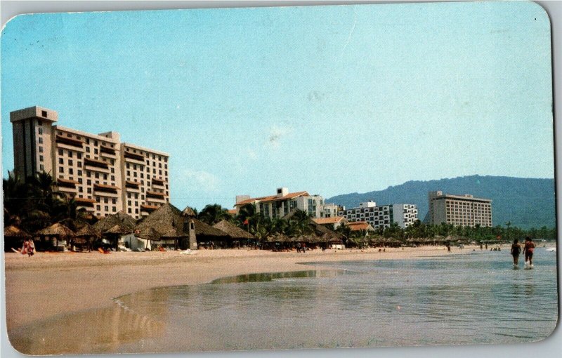 Hotel Zone and Beach, Ixtapa Guerrero Mexico Vintage Postcard H28